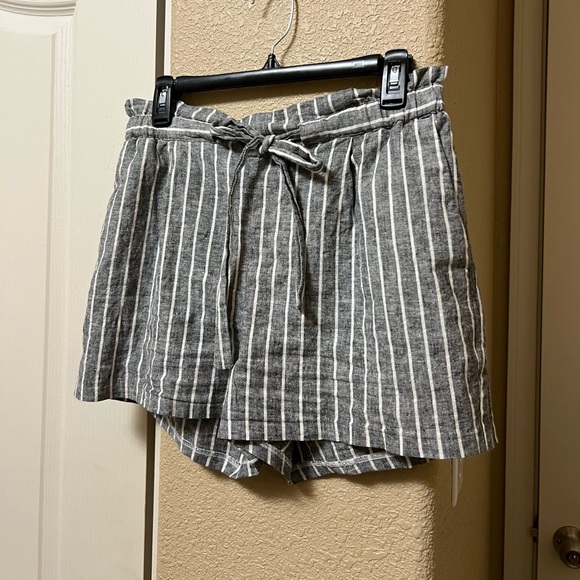 Express High Rise Striped Paperbag Waist Linen Shortie Shorts MEDIUM - Picture 5 of 13